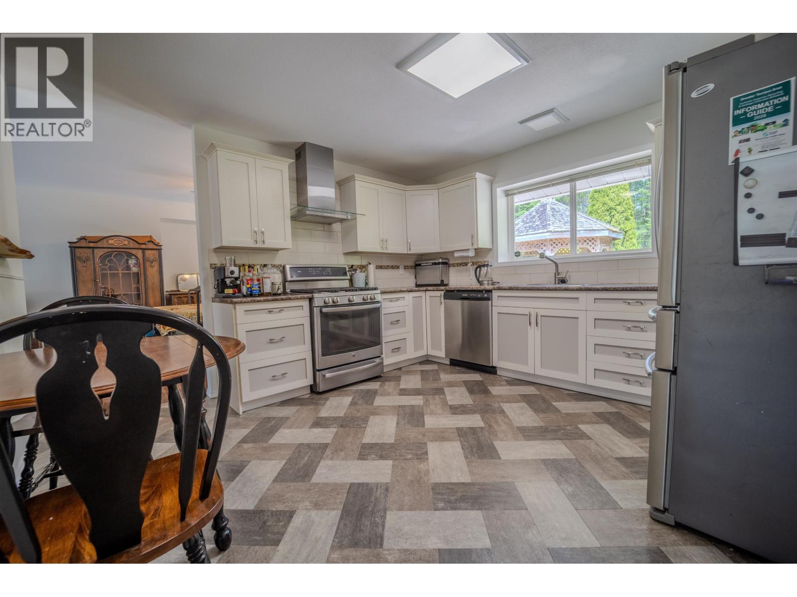 2908 Marion Avenue, Terrace, British Columbia  V8G 0G5 - Photo 3 - R3151520