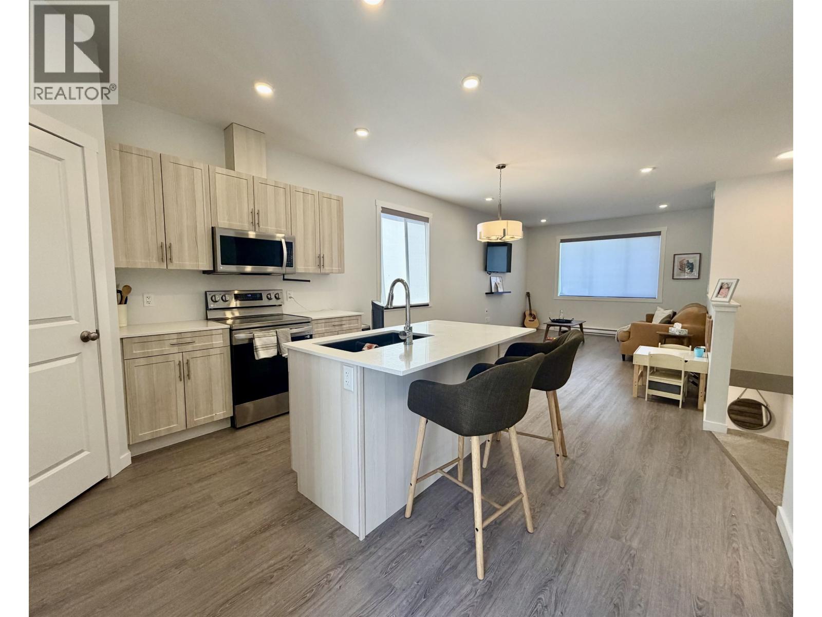 4654 Copper River Road, Terrace, British Columbia  V8G 0A5 - Photo 11 - R3155182