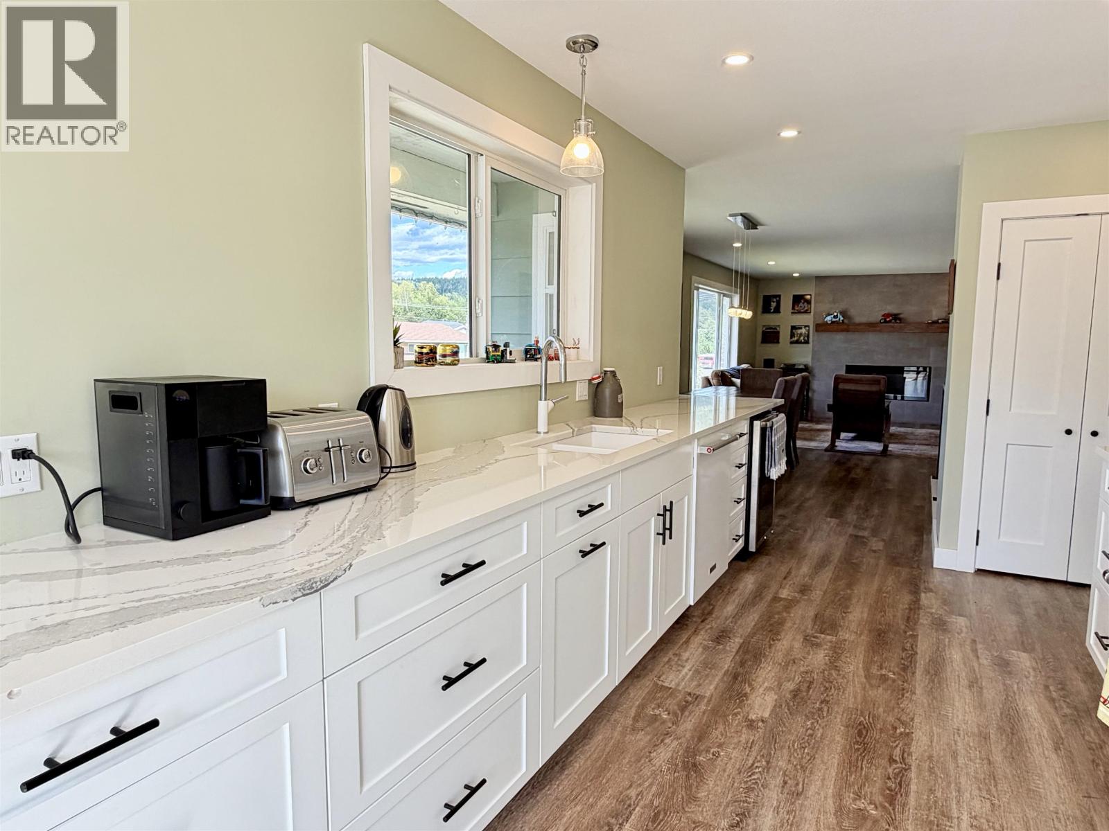 4907 Labelle Avenue, Terrace, British Columbia  V8G 4N4 - Photo 8 - R3157117
