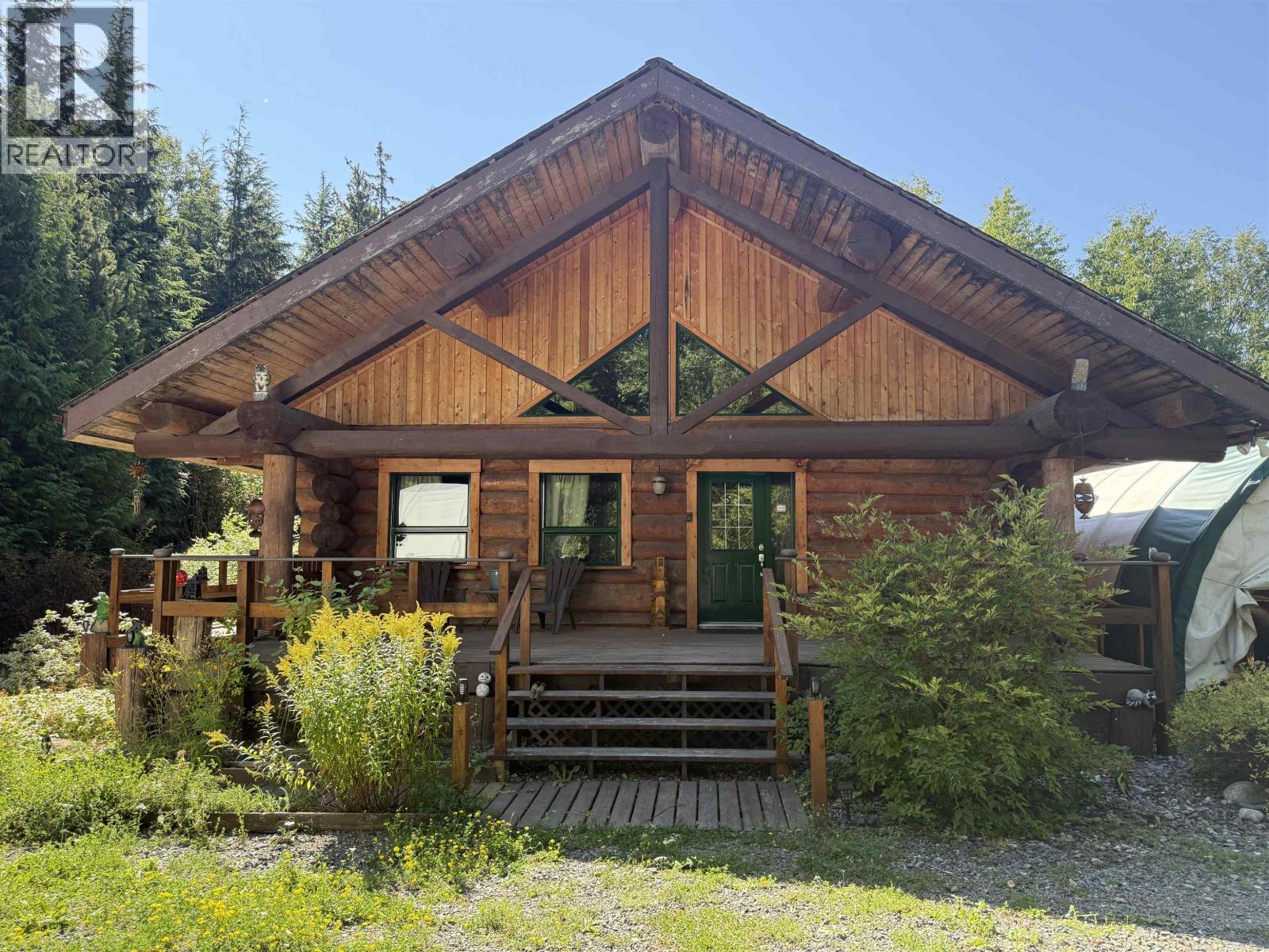 3981 Dobbie Street, Terrace, British Columbia  V8G 3M6 - Photo 2 - R3158035