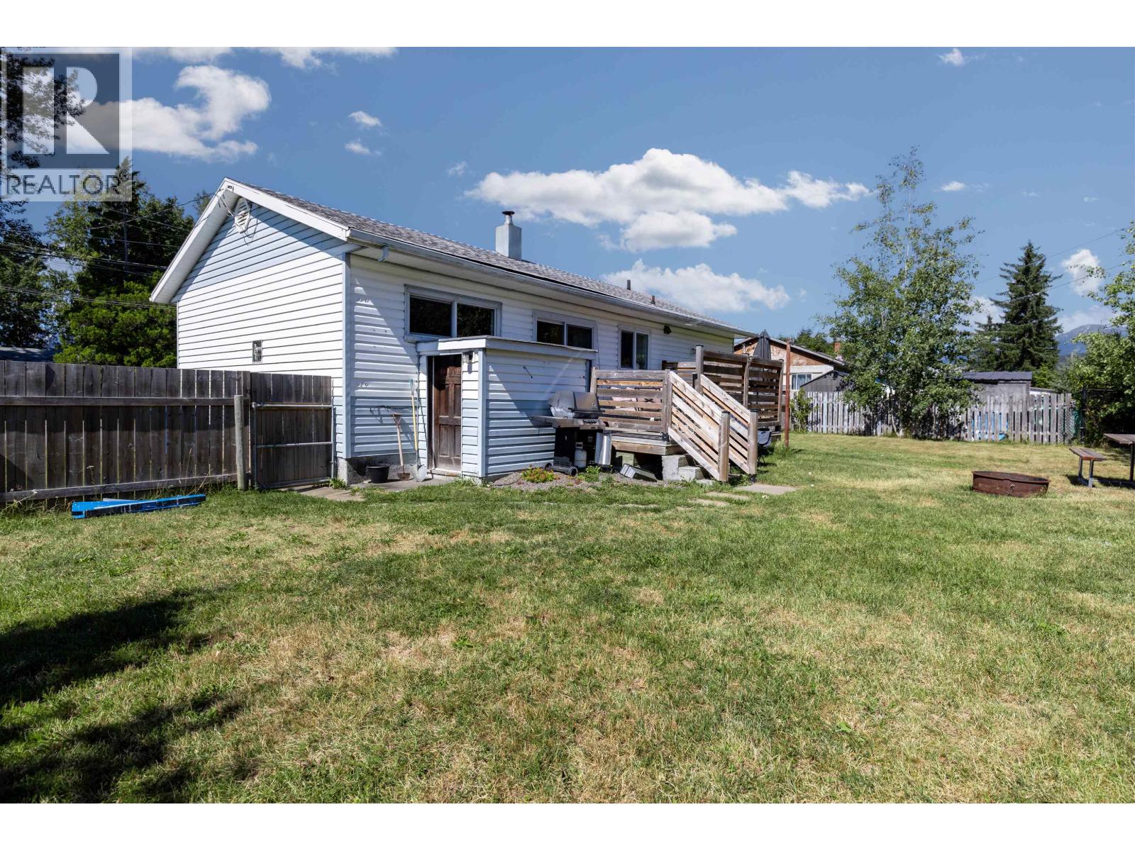 2706 Hall Street, Terrace, British Columbia  V8G 2R7 - Photo 16 - R3158101