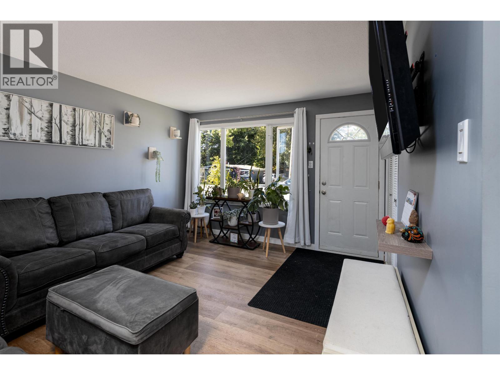 2706 Hall Street, Terrace, British Columbia  V8G 2R7 - Photo 2 - R3158101