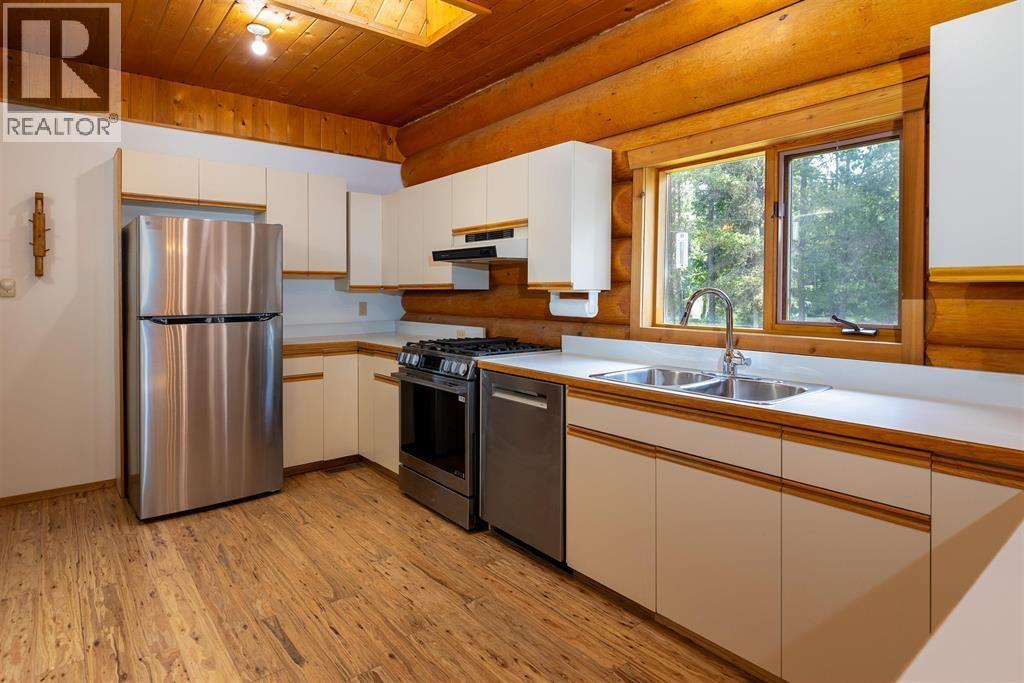 3902 Spring Creek Drive, Terrace, British Columbia  V8G 0C5 - Photo 3 - R3160709