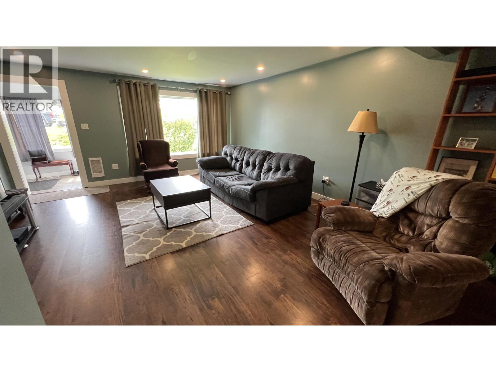 710 E 8th Avenue, Prince Rupert, British Columbia  V8J 2M9 - Photo 2 - R3165386