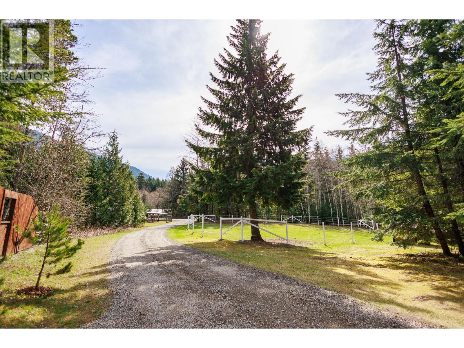5515 Kleanza Drive, Terrace, British Columbia  V8G 0A7 - Photo 36 - R3166168