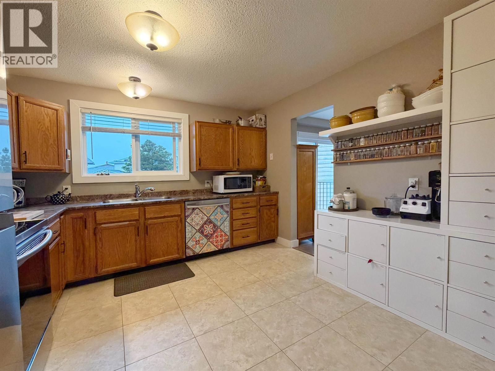 147-149 Gull Crescent, Prince Rupert, British Columbia  V8J 4G4 - Photo 10 - R3171076