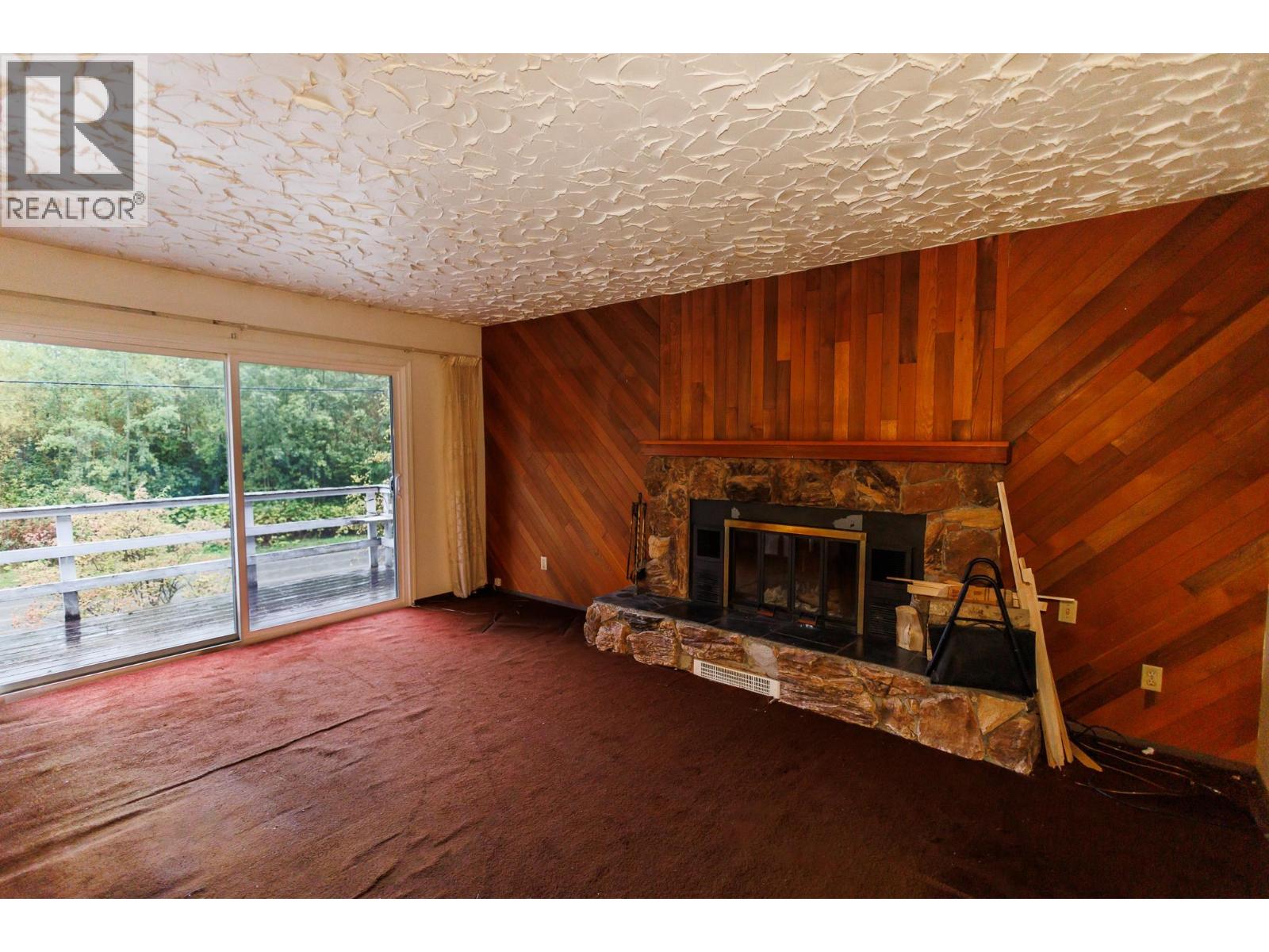 2504 Kerr Street, Terrace, British Columbia  V8G 2K3 - Photo 2 - R3171679