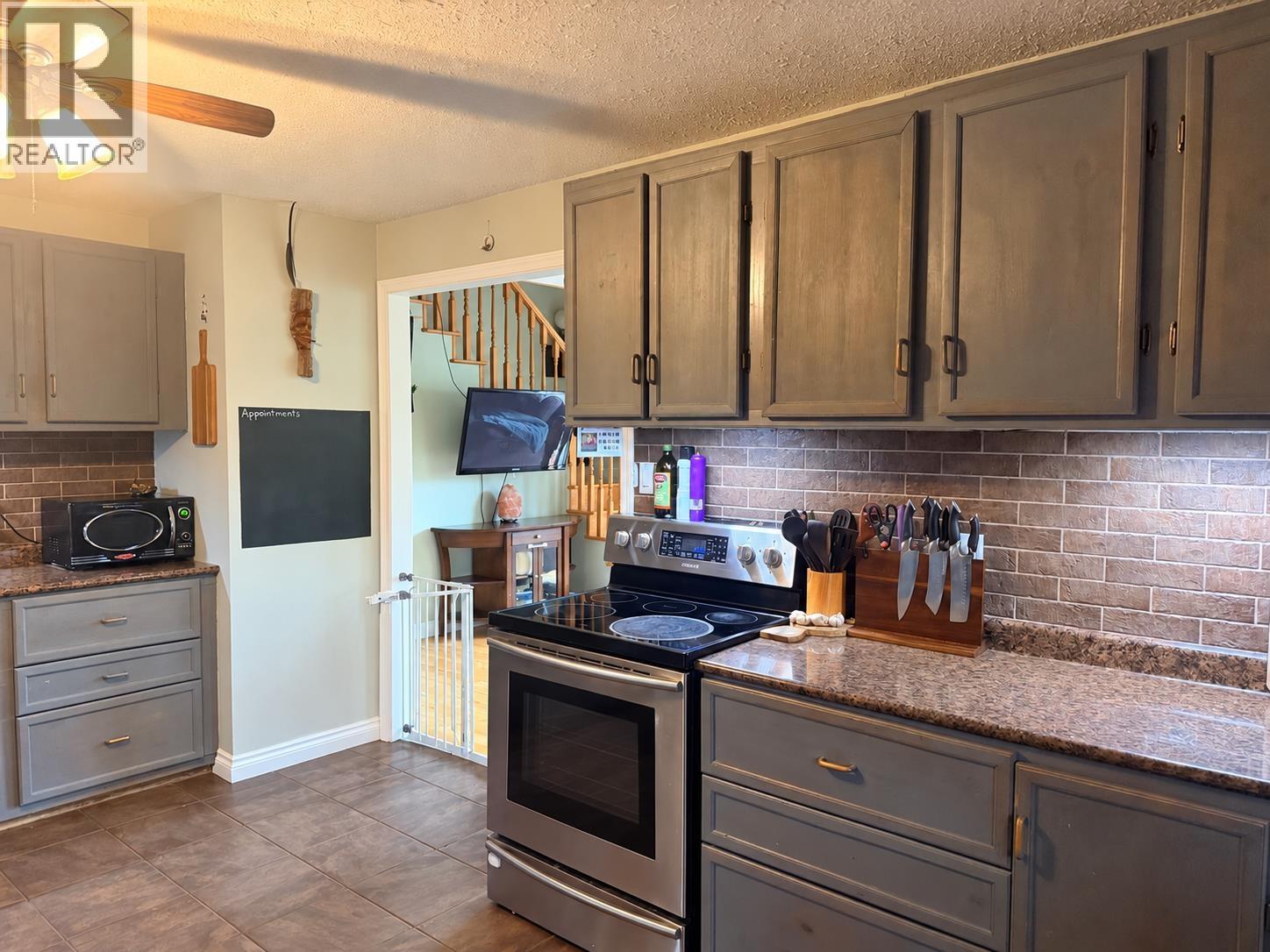 65 Bittern Street, Kitimat, British Columbia  V8C 1R4 - Photo 4 - R3176384