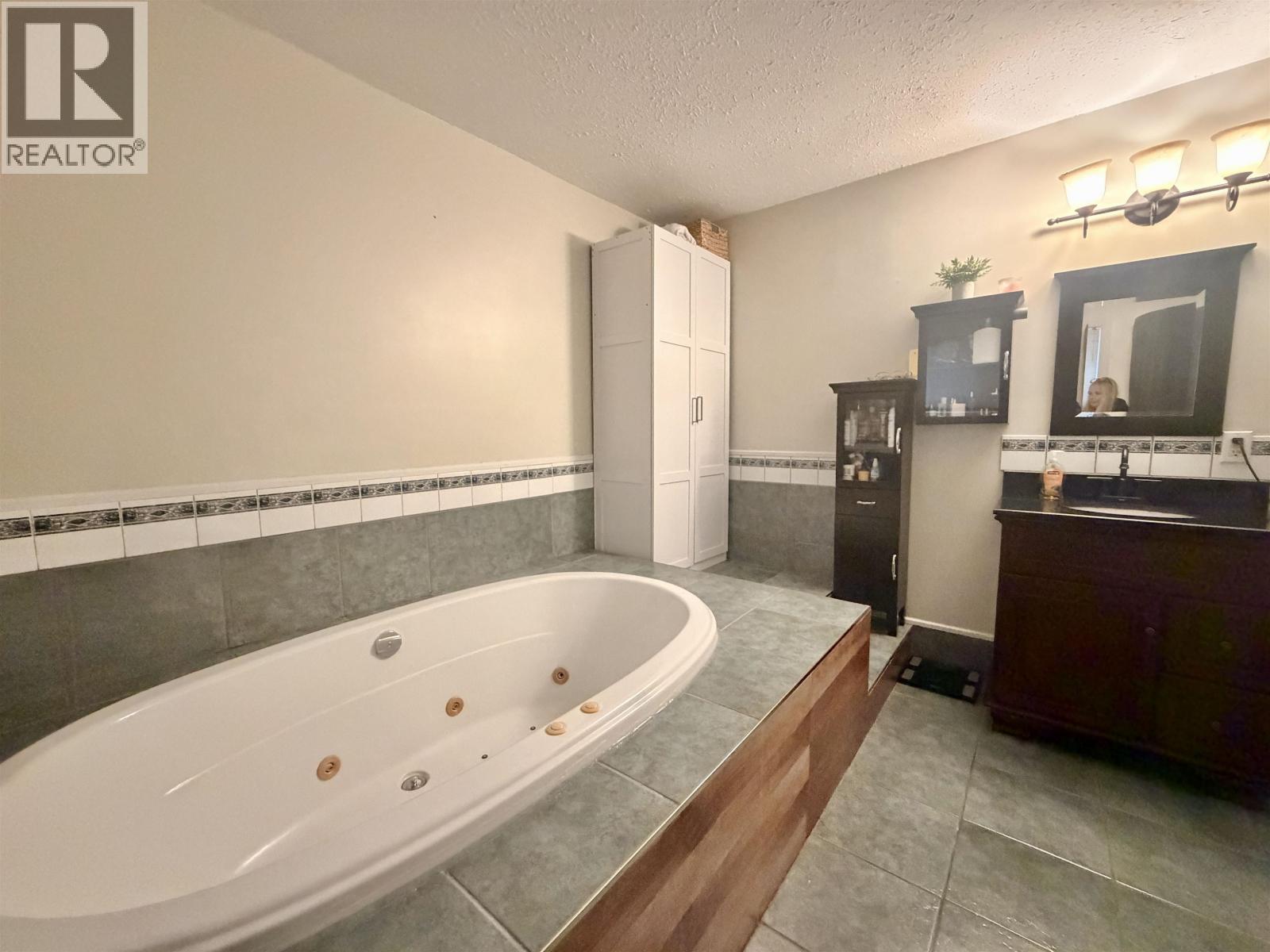 65 Bittern Street, Kitimat, British Columbia  V8C 1R4 - Photo 8 - R3176384