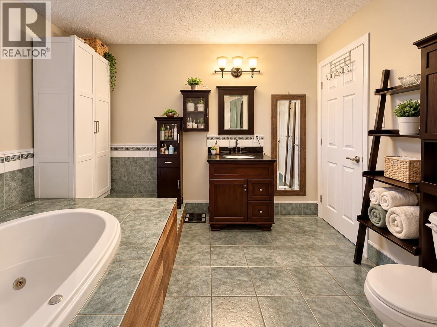 65 Bittern Street, Kitimat, British Columbia  V8C 1R4 - Photo 9 - R3176384